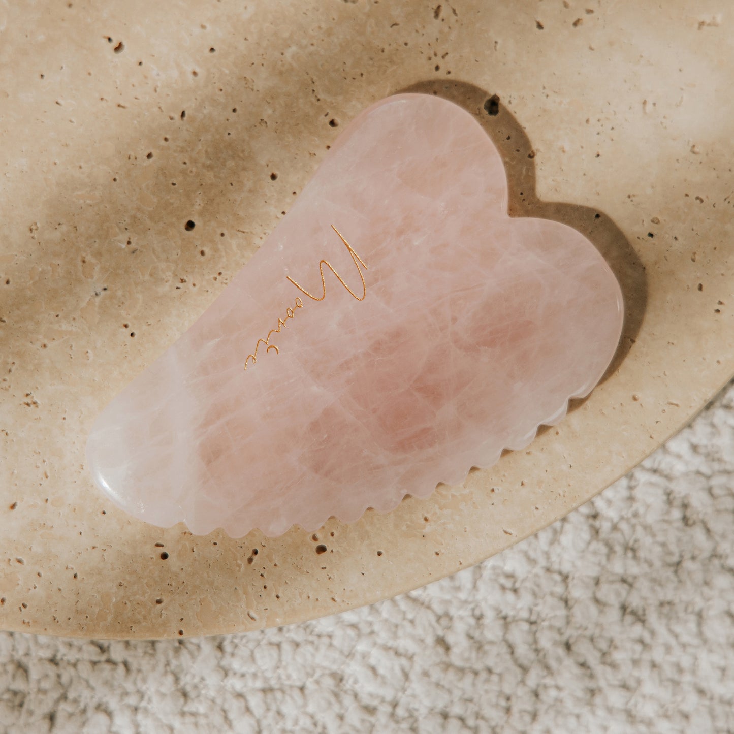 Rozenkwarts facial Gua Sha heart tool